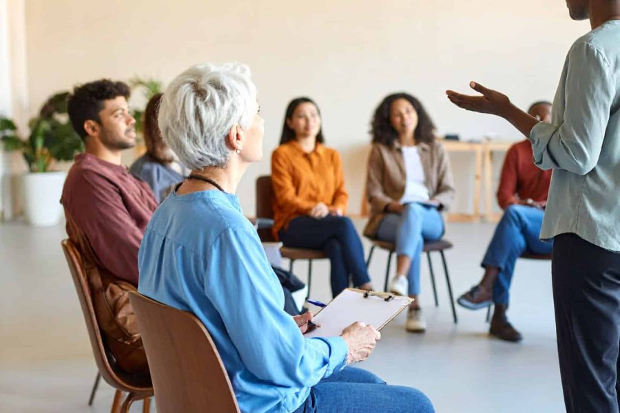 Firefly_A natural-light, photorealistic image of a one-to-one practitioner training session. 476268